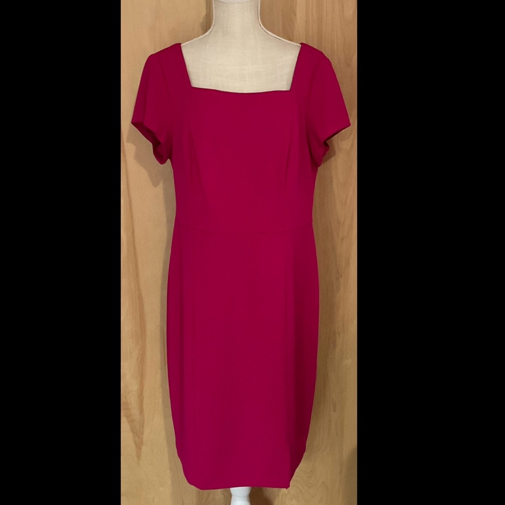 Connected Apparel Dress - EUC